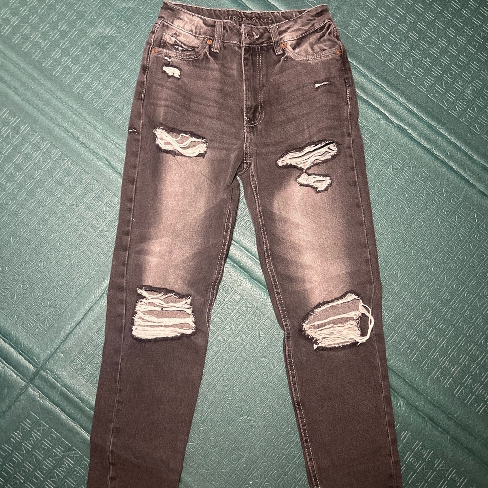 Aeropostale Dark Gray Ripped Mom Jeans 00